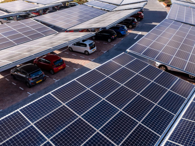 découvrez les nouvelles aides photovoltaïques disponibles en 2025 pour réduire vos coûts d'installation et maximiser votre production d'énergie solaire. profitez de subventions, crédits d'impôt et autres dispositifs pour une transition énergétique réussie.