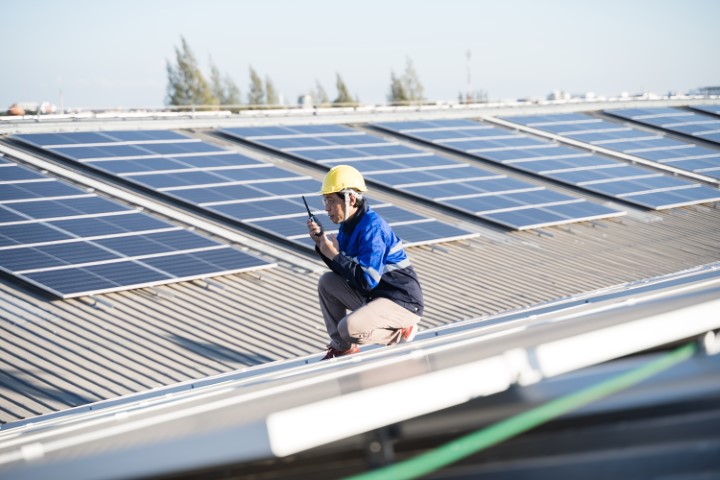 découvrez comment l'amortissement des panneaux photovoltaïques peut optimiser votre investissement énergétique. apprenez les différentes méthodes de calcul et les avantages fiscaux associés à cette technologie verte pour rentabiliser vos installations solaires.