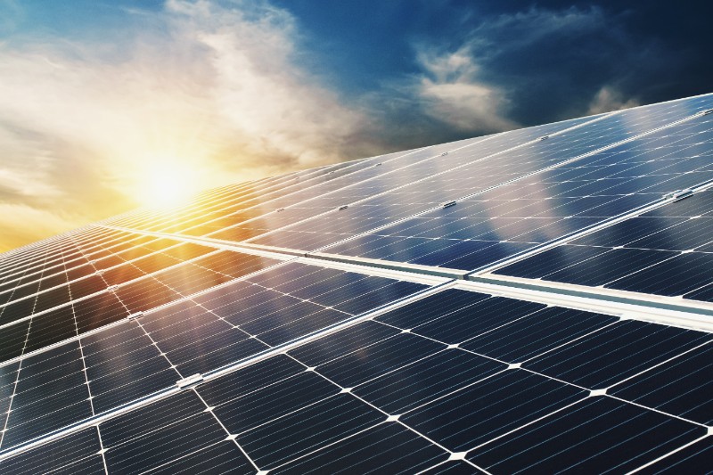 découvrez les avantages et inconvénients des panneaux photovoltaïques. apprenez comment cette source d'énergie renouvelable peut réduire vos factures d'électricité, tout en examinant les défis tels que l'investissement initial et les contraintes d'espace. informez-vous pour faire le meilleur choix énergétique pour votre maison.
