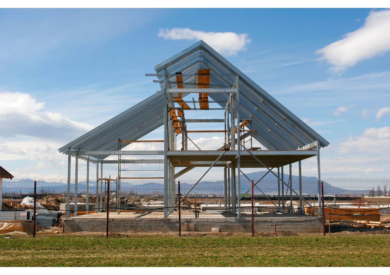 découvrez comment les charpentes adaptées optimisent l'installation de panneaux photovoltaïques. améliorez l'efficacité énergétique de votre habitation grâce à des structures robustes et esthétiques, alliant durabilité et performance.