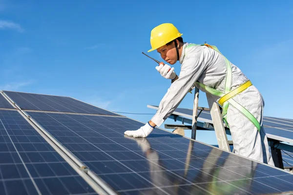 découvrez comment choisir le bon installateur de panneaux photovoltaïques pour maximiser votre production d'énergie solaire. comparez les qualifications, les avis clients et les offres pour faire un choix éclairé et bénéficier d'une installation fiable et efficace.