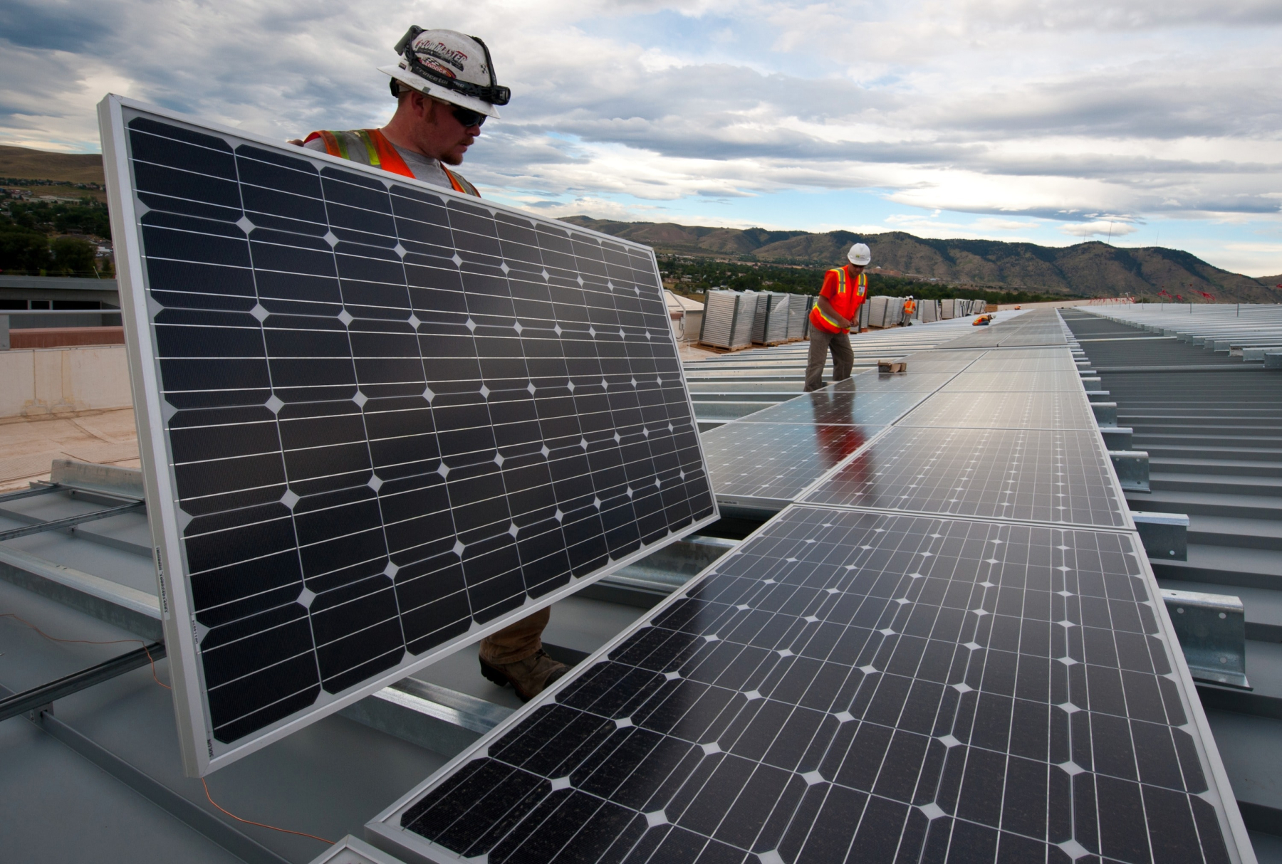 découvrez comment choisir le meilleur installateur de panneaux photovoltaïques pour optimiser votre transition vers l'énergie solaire. suivez nos conseils pratiques pour garantir une installation fiable et efficace, tout en maximisant vos économies d'énergie.