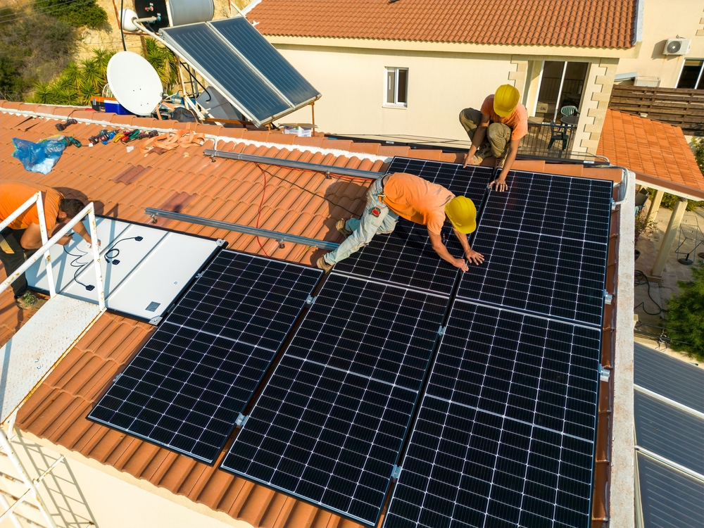 découvrez comment choisir le bon installateur de panneaux photovoltaïques pour optimiser votre investissement énergétique. comparez les compétences, les certifications et les avis clients pour un projet réussi et durable.