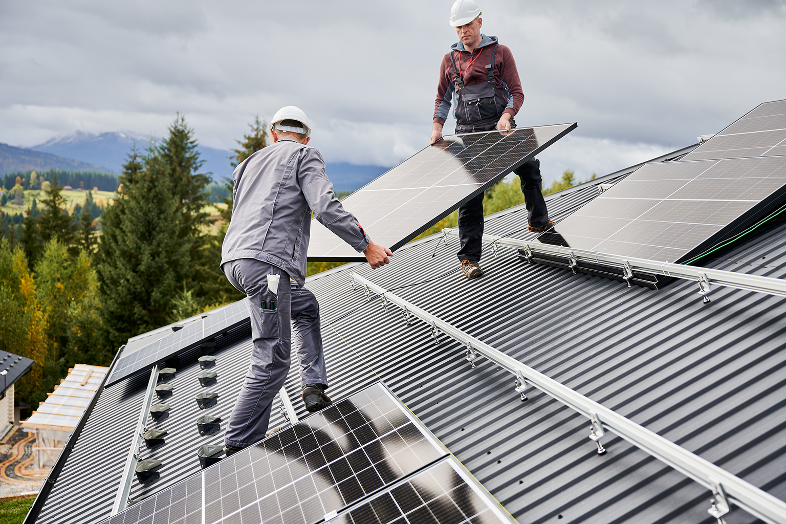 découvrez comment choisir les panneaux photovoltaïques adaptés à vos besoins. comparez les types, les performances et les prix pour optimiser votre installation solaire et réduire votre impact environnemental.