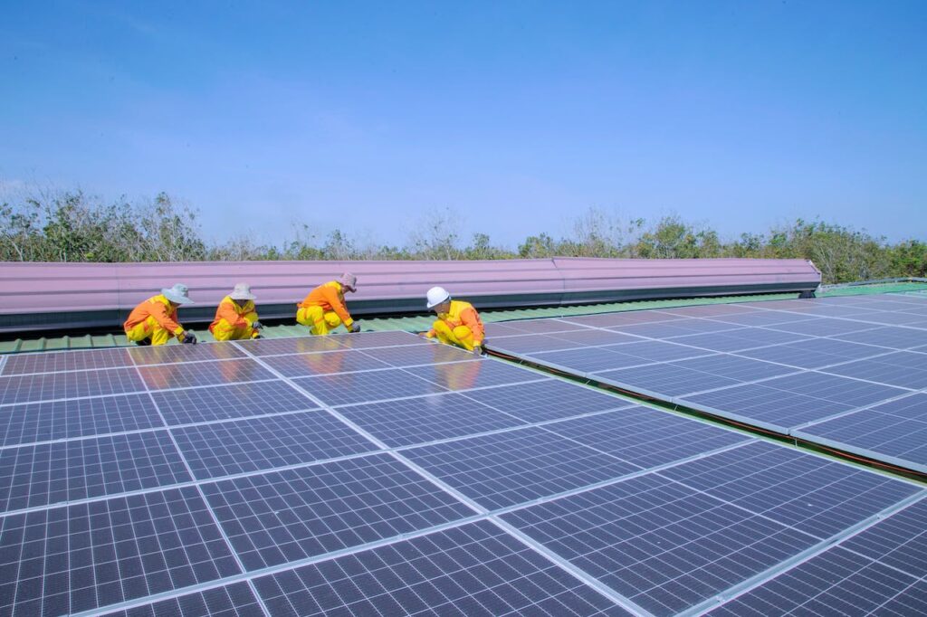 découvrez comment choisir les meilleurs panneaux photovoltaïques en bretagne pour optimiser votre production d'énergie solaire. guide complet sur les options disponibles, les avantages et les critères à prendre en compte.