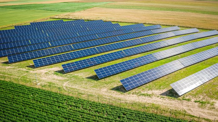 découvrez les enjeux de la concurrence dans le secteur des panneaux photovoltaïques. analyse des principaux acteurs, innovations technologiques et stratégies pour se démarquer dans un marché en pleine expansion.