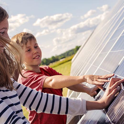 découvrez les coûts associés à l'assurance pour vos installations photovoltaïques. protégez votre investissement tout en obtenant des conseils pour choisir la meilleure couverture adaptée à vos besoins.