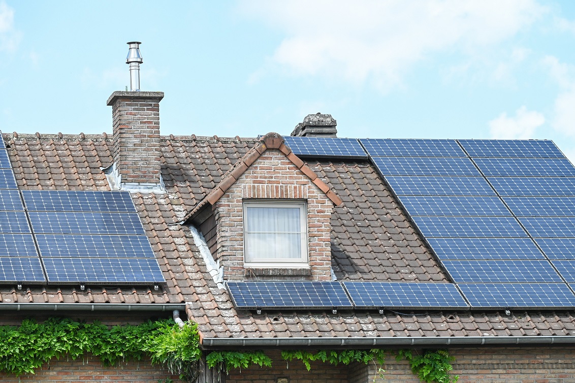 découvrez comment procéder à la déconnexion de vos panneaux photovoltaïques en toute sécurité. suivez nos conseils d'experts pour assurer un entretien optimal de votre installation solaire et maximiser son efficacité.