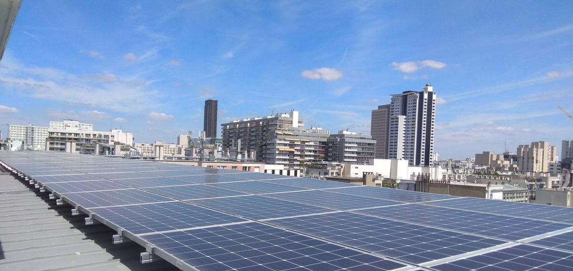 découvrez les opportunités de déduction fiscale offertes par les installations photovoltaïques en 2025. maximisez vos économies d'impôt tout en contribuant à une énergie plus verte et durable grâce à nos conseils et informations pratiques.