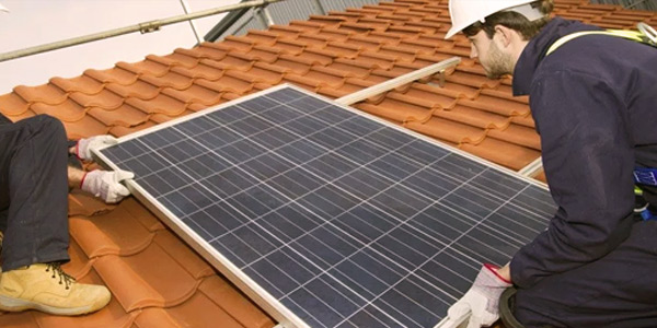besoin d'un dépannage de votre système photovoltaïque ? profitez de notre expertise pour une intervention rapide et efficace. nous réparons tous types de panneaux solaires afin d'assurer leur performance optimale. contactez-nous dès maintenant !