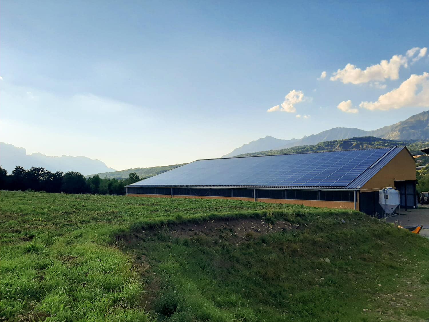 découvrez nos services de désinstallation de panneaux photovoltaïques, réalisés par des professionnels qualifiés. assurez une mise en sécurité de votre installation et un retrait efficace de vos équipements, tout en respectant les normes environnementales. contactez-nous pour un devis personnalisé.