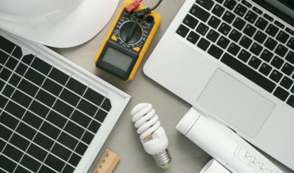 découvrez la durée de vie des panneaux photovoltaïques, leur entretien et les facteurs influençant leur performance. informez-vous pour maximiser votre investissement en énergie solaire.
