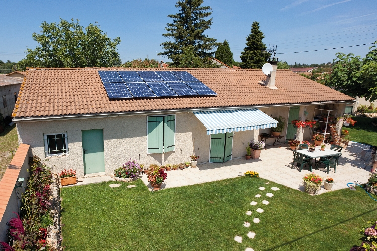 découvrez les solutions innovantes d'edf en matière de panneaux photovoltaïques. optimisez votre consommation d'énergie et participez à la transition énergétique tout en réduisant votre facture d'électricité grâce à l'énergie solaire.