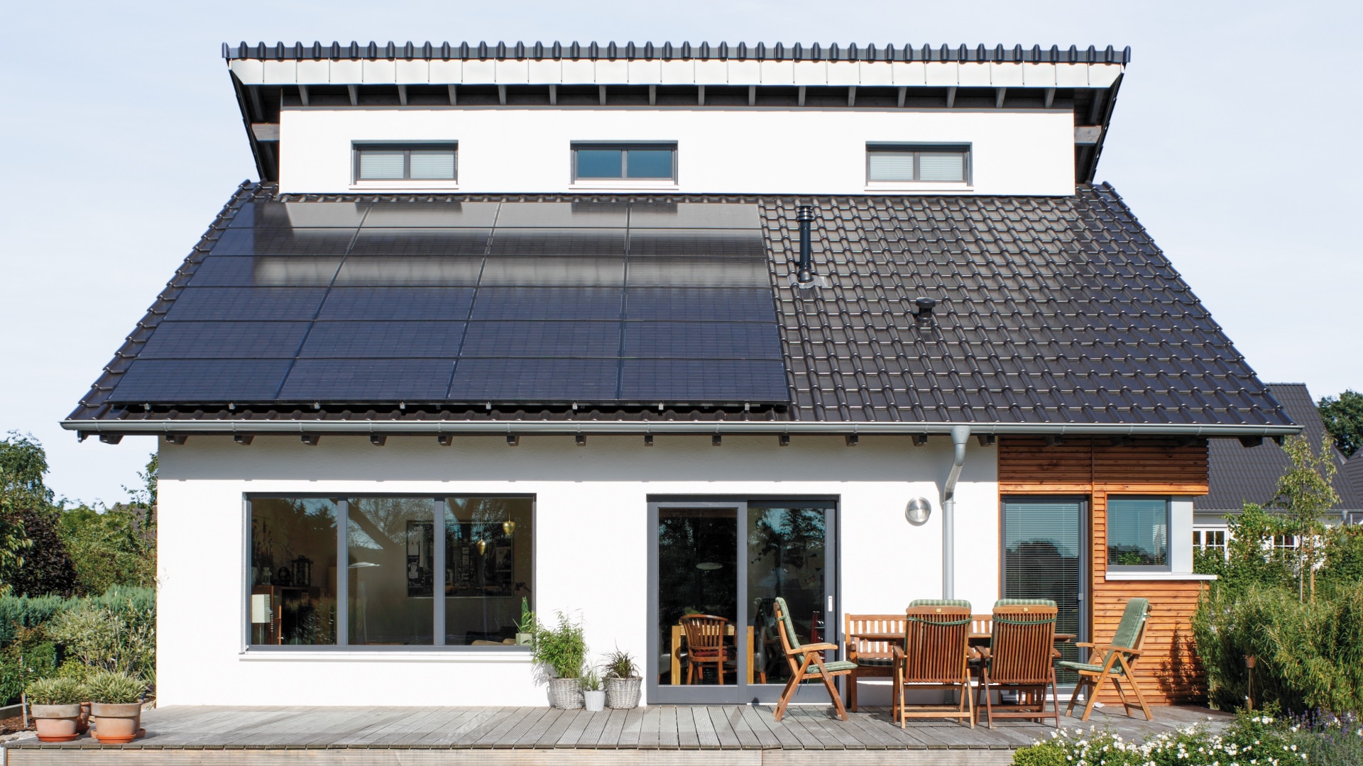 découvrez l'importance de l'entretien des systèmes photovoltaïques pour maximiser leur performance et prolonger leur durée de vie. nos conseils et services garantissent un fonctionnement optimal de vos panneaux solaires.