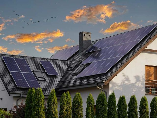 découvrez notre guide complet sur l'autoconsommation photovoltaïque : apprenez comment produire votre propre électricité grâce aux panneaux solaires, optimiser votre autoconsommation et réduire vos factures d'énergie tout en contribuant à la transition énergétique.