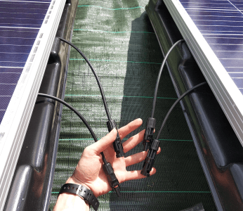 découvrez notre guide complet pour l'installation de panneaux photovoltaïques. apprenez étape par étape comment optimiser votre système solaire, réduire vos factures d'énergie et contribuer à la transition énergétique. idéal pour les particuliers et les professionnels souhaitant investir dans une énergie renouvelable efficace.
