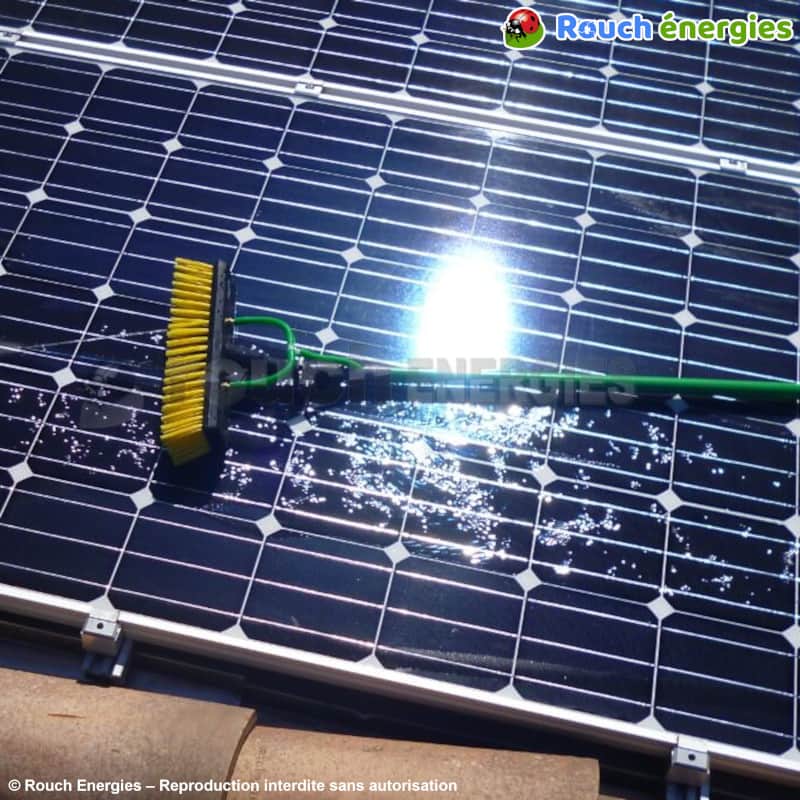 découvrez notre guide complet sur la maintenance des panneaux photovoltaïques. apprenez des astuces essentielles pour optimiser la performance de vos installations solaires, assurer leur durabilité et maximiser votre investissement en énergie renouvelable.
