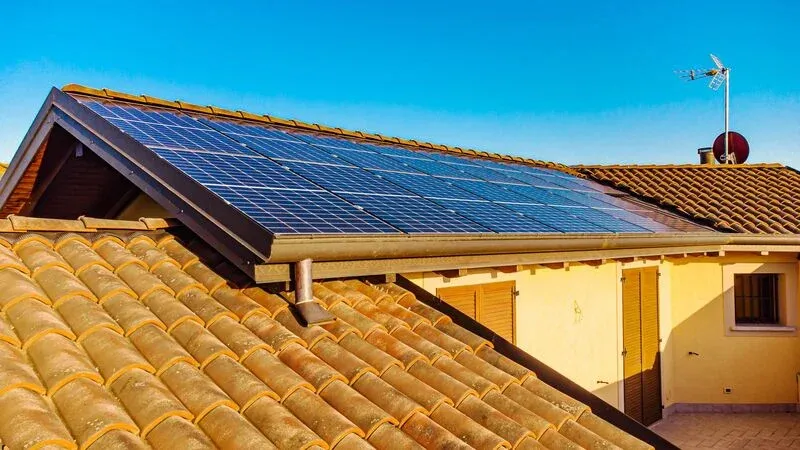 découvrez notre guide complet sur les panneaux photovoltaïques en belgique. informez-vous sur les avantages, les incitations gouvernementales, les fournisseurs de service et les meilleures pratiques pour investir dans l'énergie solaire. optimisez votre transition énergétique dès aujourd'hui!