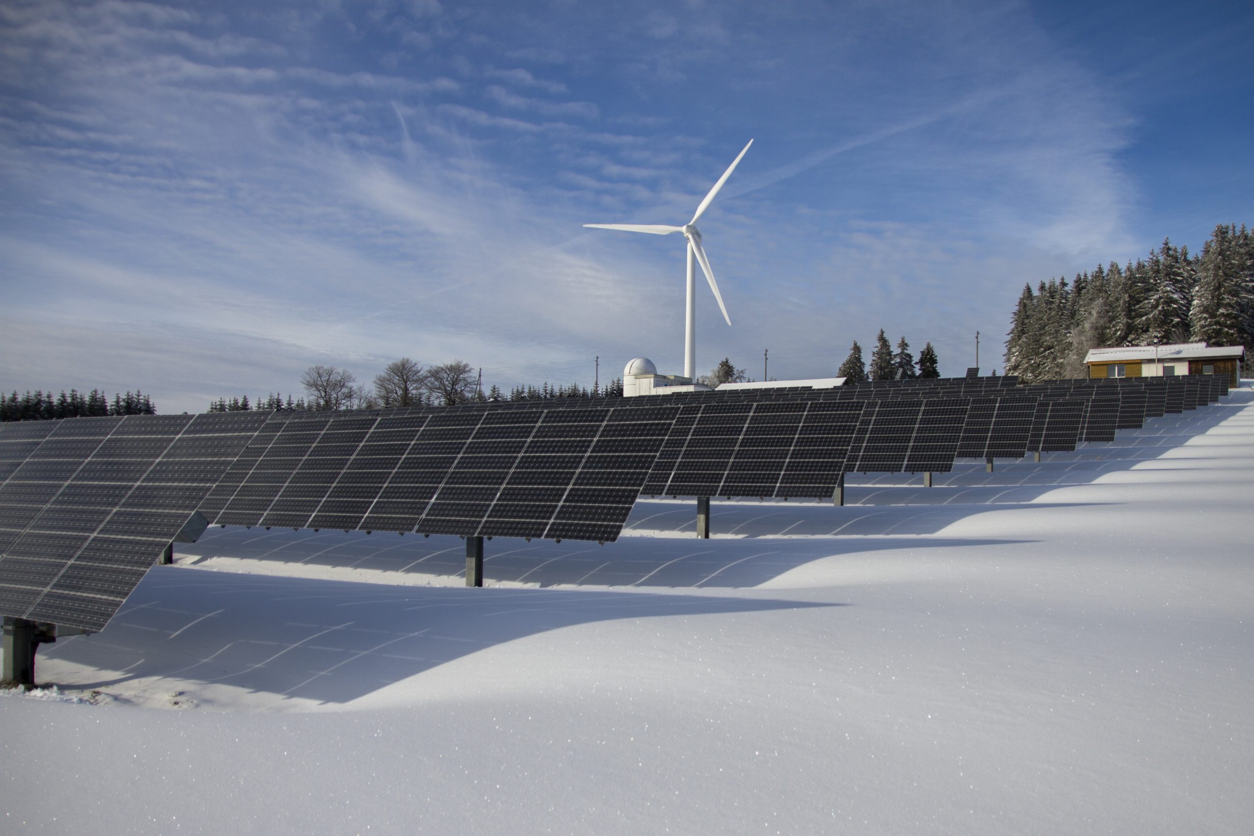 découvrez comment les impôts liés à l'énergie photovoltaïque peuvent influencer vos investissements solaires. informez-vous sur les avantages fiscaux, déductions possibles et régulations en vigueur pour optimiser votre installation et réduire votreastre fiscal.