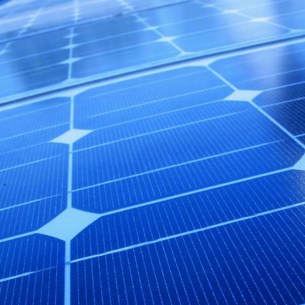 découvrez les inconvénients des panneaux photovoltaïques, une solution d'énergie renouvelable. informez-vous sur les coûts d'installation, l'impact environnemental et d'autres défis associés à cette technologie avant de faire votre choix.