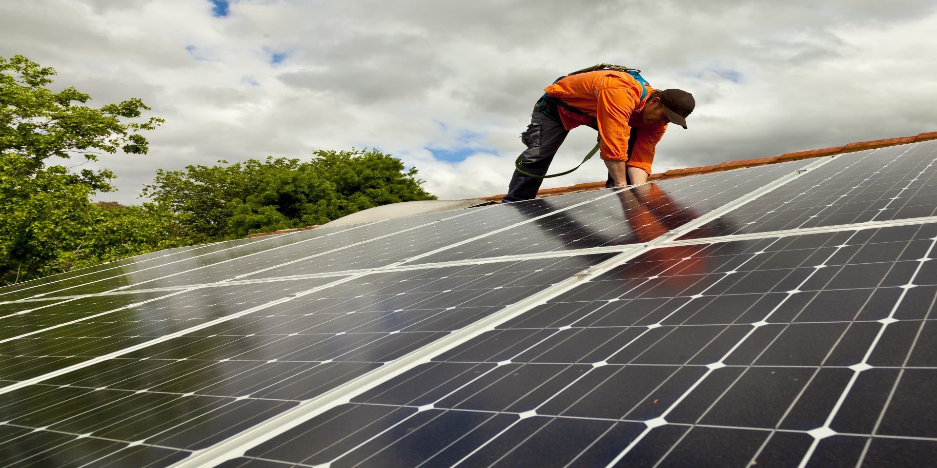 découvrez les inconvénients des panneaux photovoltaïques, notamment les coûts d'installation, leur impact environnemental, et les limitations liées à la production d'énergie. informez-vous sur les défis à surmonter pour maximiser les bénéfices de l'énergie solaire.
