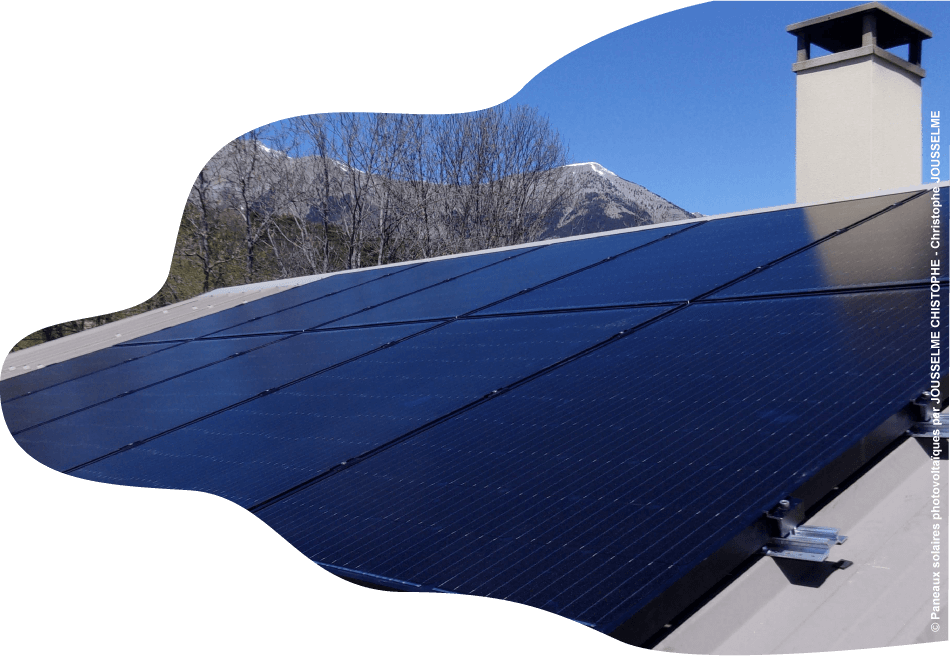 découvrez comment installer des panneaux solaires chez vous pour réduire votre empreinte carbone et réaliser des économies sur votre facture d'électricité. suivez notre guide étape par étape et profitez des bénéfices d'une énergie renouvelable.