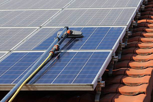 découvrez nos services de nettoyage de panneaux photovoltaïques pour maximiser leur efficacité et prolonger leur durée de vie. optez pour une solution professionnelle et durable pour maintenir vos installations solaires en parfait état.