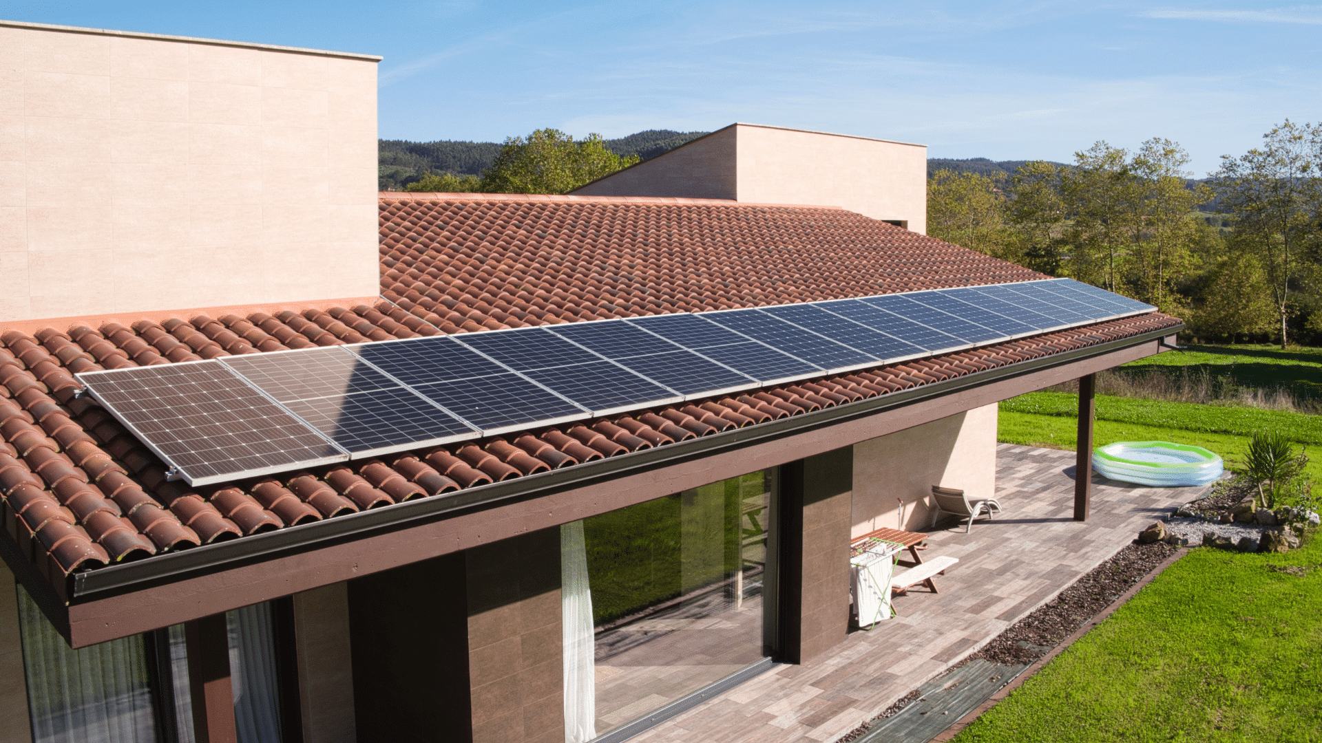 découvrez comment optimiser l'énergie solaire pour maximiser votre production d'électricité et réduire vos factures d'énergie. apprenez des astuces pratiques et des solutions innovantes pour tirer le meilleur parti de votre installation solaire.