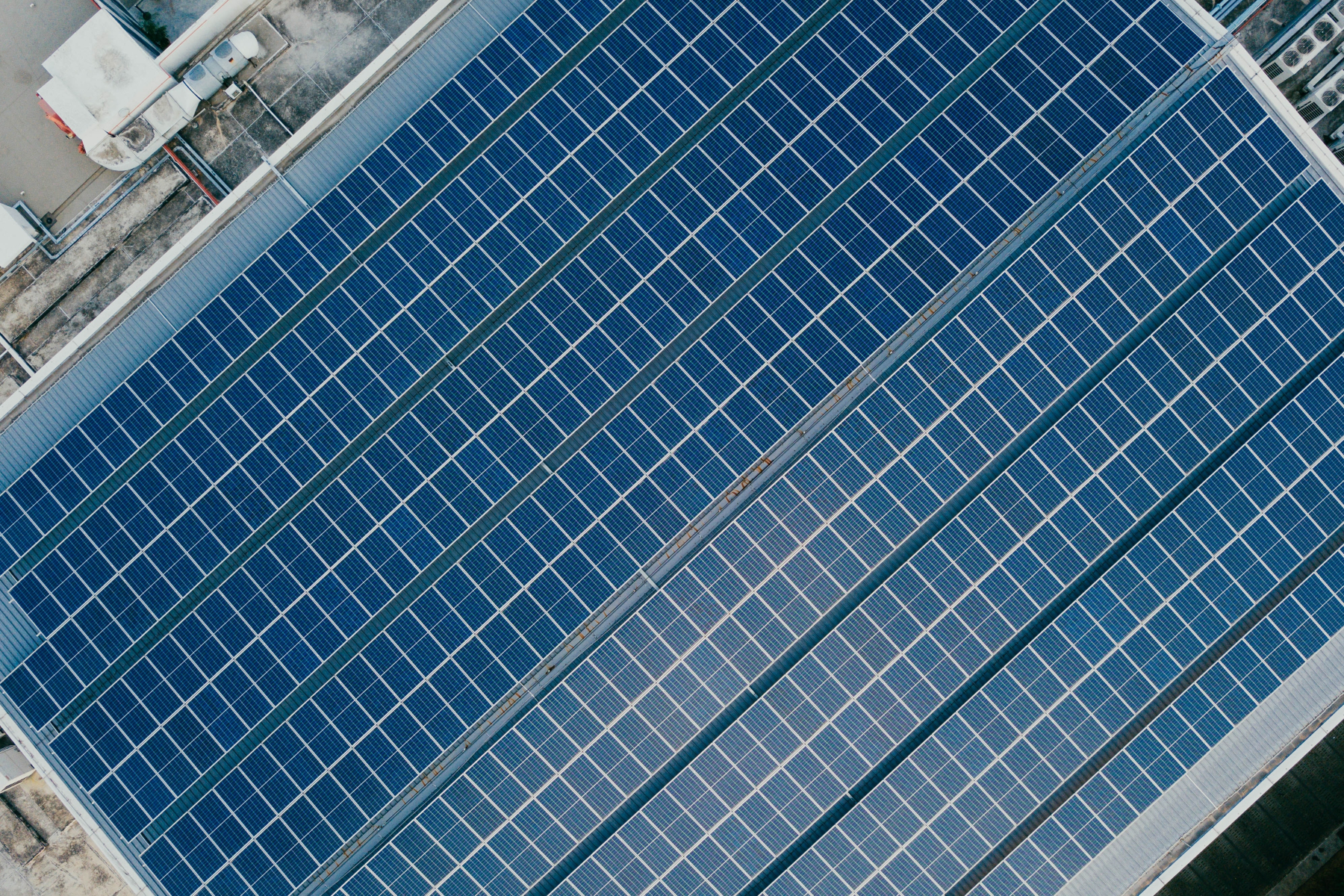 découvrez des stratégies efficaces pour optimiser le rendement de vos panneaux photovoltaïques. améliorez votre production d'énergie solaire tout en maximisant votre retour sur investissement grâce à nos conseils et techniques éprouvés.