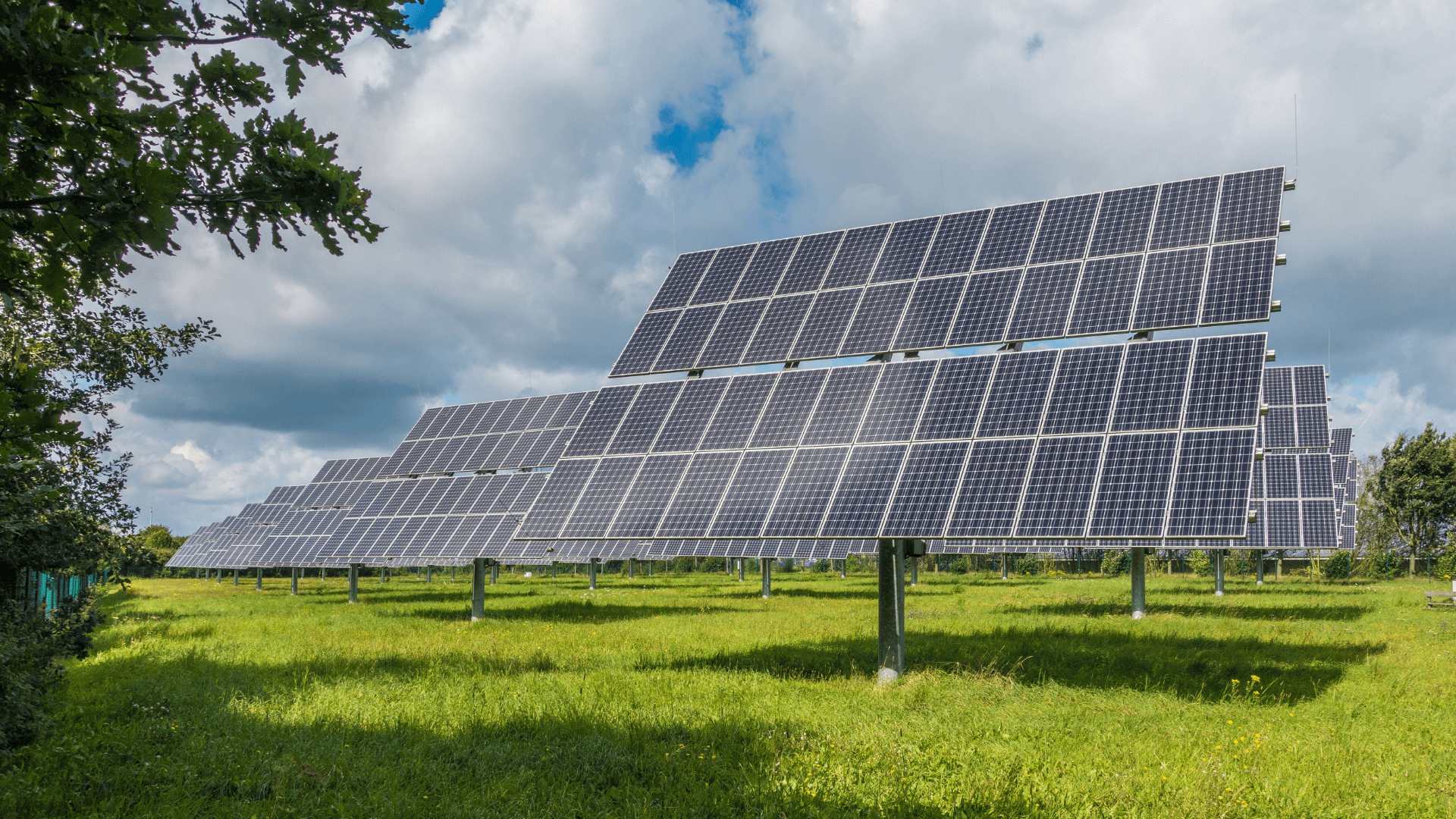 découvrez les avantages des panneaux photovoltaïques pour produire une énergie propre et renouvelable. optimisez votre consommation énergétique et réduisez vos factures grâce à des solutions adaptées à votre habitation. transformez la lumière du soleil en électricité avec des panneaux performants et durables.
