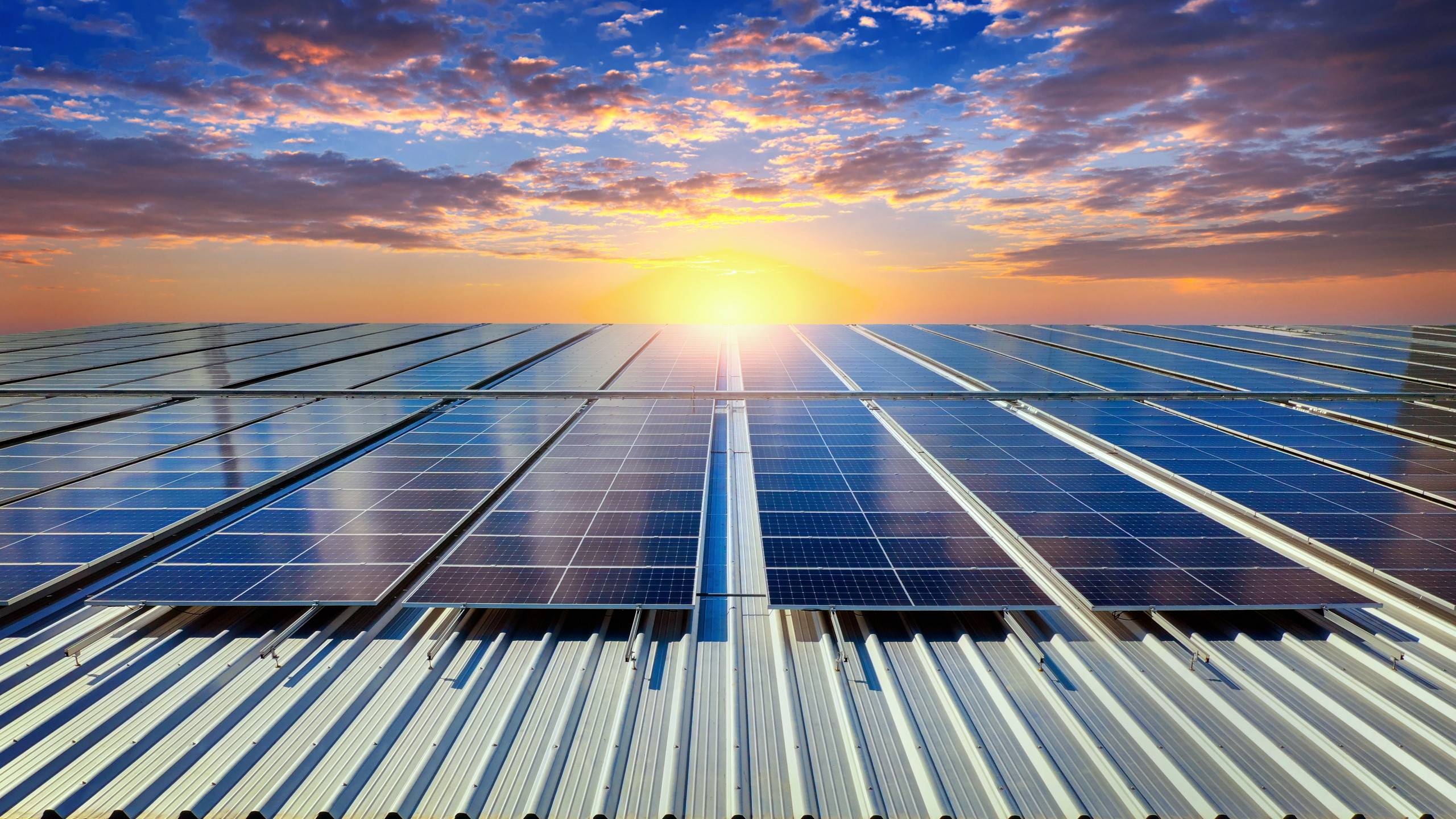 découvrez les avantages des panneaux photovoltaïques pour produire de l'énergie renouvelable chez vous. informez-vous sur leur fonctionnement, les économies d'énergie possibles et les aides gouvernementales disponibles pour une installation réussie.