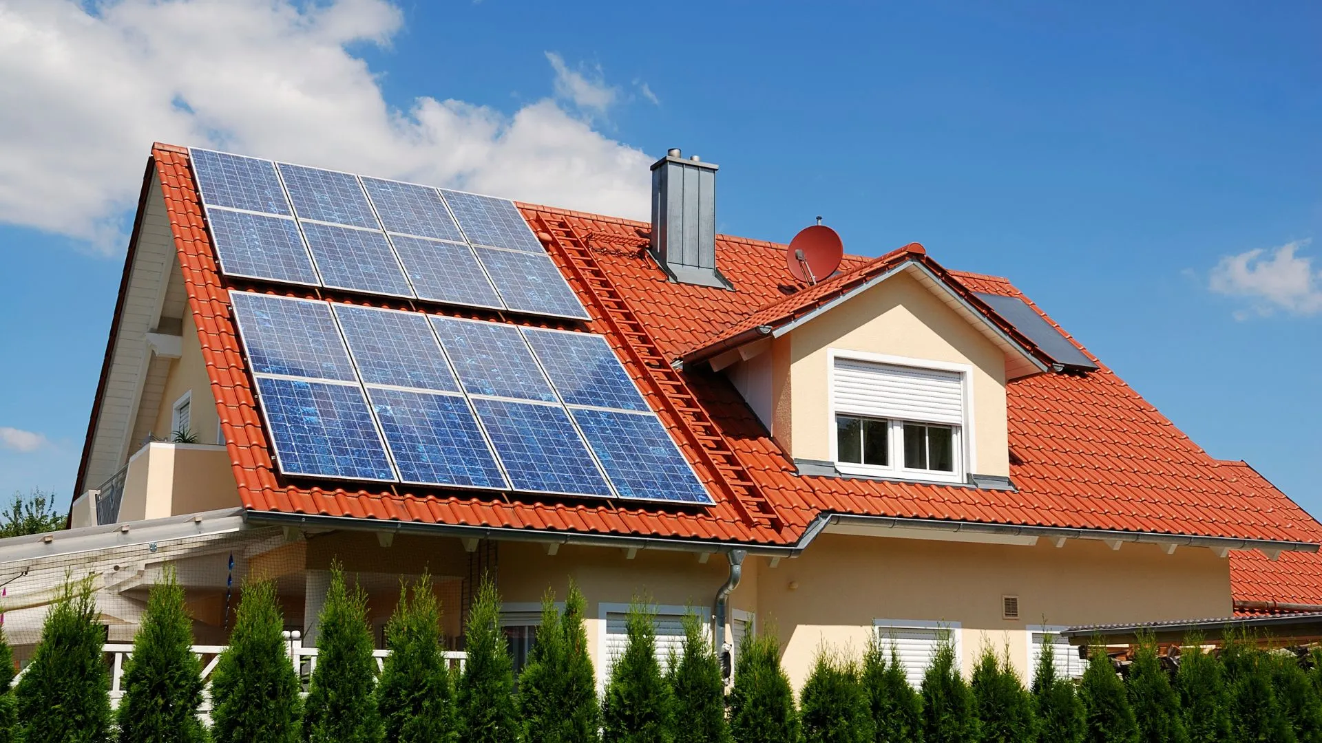 découvrez les panneaux photovoltaïques, une solution durable pour produire votre propre électricité à partir de l'énergie solaire. transformez les rayons du soleil en économies d'énergie et contribuez à la protection de l'environnement grâce à cette technologie innovante.