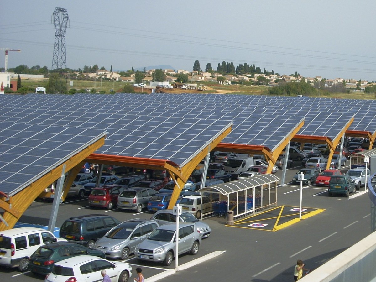 découvrez les avantages des panneaux photovoltaïques pour produire une électricité propre et renouvelable. apprenez comment ces systèmes solaires peuvent réduire vos factures d'énergie et contribuer à la protection de l'environnement.