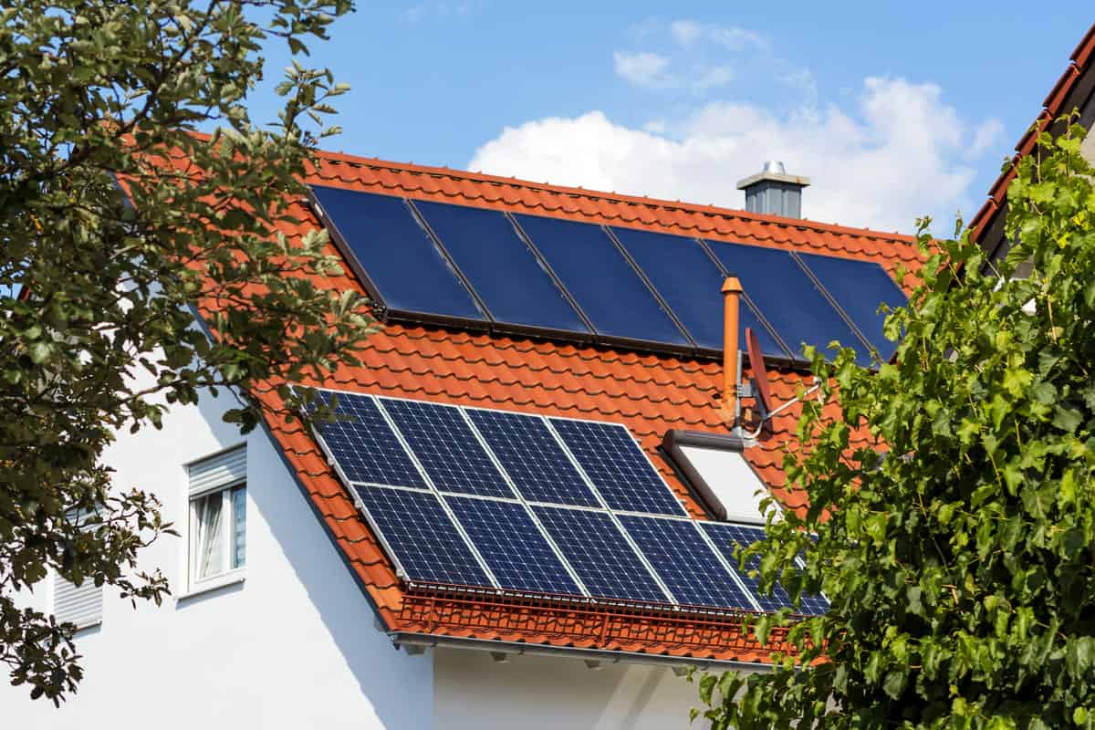 découvrez les avantages des panneaux photovoltaïques pour produire de l'énergie renouvelable. apprenez comment ils fonctionnent, leurs bénéfices pour l'environnement et vos économies sur la facture d'électricité. investissez dans l'avenir durable dès aujourd'hui !