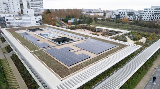 découvrez les panneaux photovoltaïques avancés qui maximisent l'efficacité énergétique et réduisent votre empreinte carbone. optez pour une solution durable et innovante pour alimenter votre maison ou votre entreprise avec une énergie solaire propre.