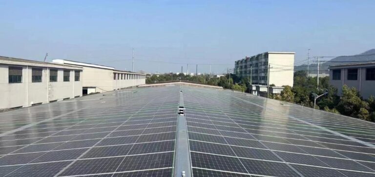 découvrez les panneaux photovoltaïques chinois, une solution énergétique efficace et durable. explorez les avantages, la qualité et les performances de ces modules solaires, ainsi que leur impact sur votre facture d'électricité et l'environnement.