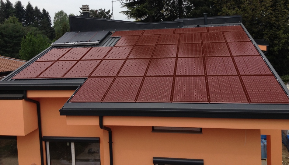 découvrez les panneaux photovoltaïques colorés, une solution innovante alliant esthétisme et performance. transformez votre toiture en une véritable œuvre d'art tout en bénéficiant d'une énergie solaire durable et efficace.