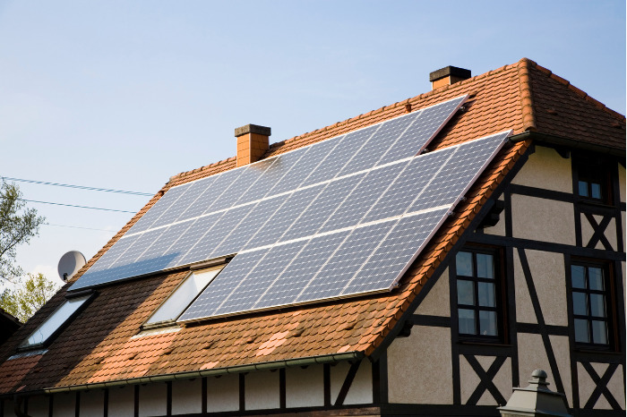 découvrez comment obtenir des panneaux photovoltaïques gratuits pour réduire vos factures d'énergie et contribuer à la protection de l'environnement. informez-vous sur les subventions, aides et programmes disponibles pour rendre l'énergie solaire accessible à tous.