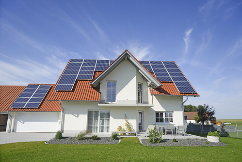 découvrez comment les panneaux photovoltaïques peuvent transformer votre maison en source d'énergie durable et réduire vos factures d'électricité. valorisez votre bien grâce à une installation solaire efficace et respectueuse de l'environnement.