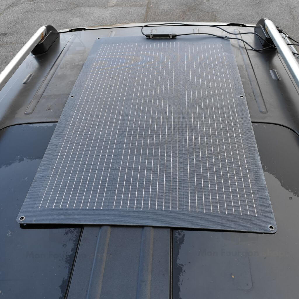 découvrez les panneaux photovoltaïques souples, une solution innovante et flexible pour la production d'énergie solaire. idéaux pour les toits complexes ou les surfaces irrégulières, ils offrent une installation facile et une efficacité optimale. optez pour une technologie moderne et respectueuse de l'environnement.