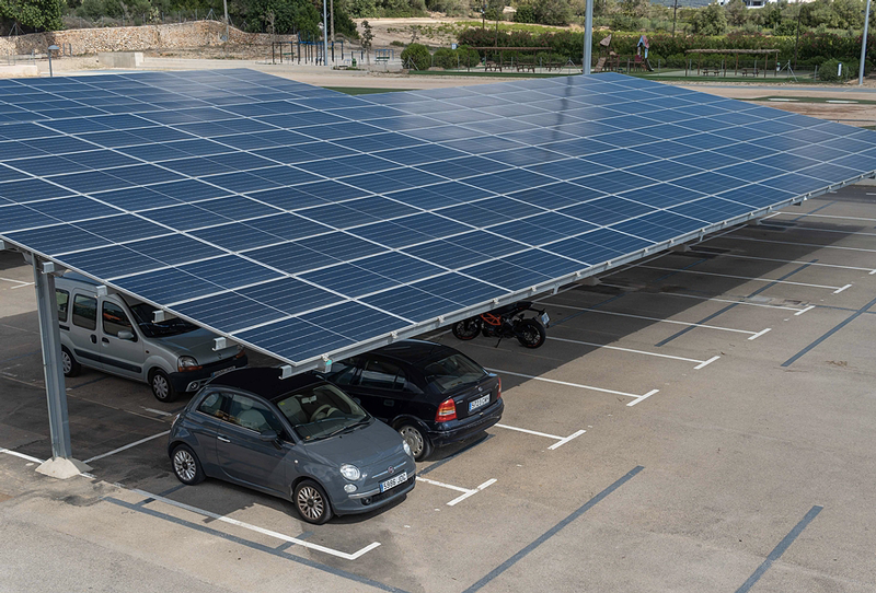 découvrez les réglementations clés concernant les installations photovoltaïques en france. informez-vous sur les normes, les aides financières et les obligations légales pour profiter pleinement de l'énergie solaire tout en respectant la législation en vigueur.