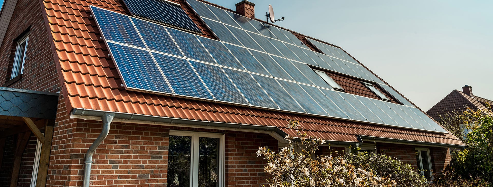 découvrez comment revendre vos panneaux photovoltaïques pour maximiser votre investissement. profitez des conseils et astuces pour trouver des acheteurs intéressés et vendre vos équipements solaires en toute sérénité.