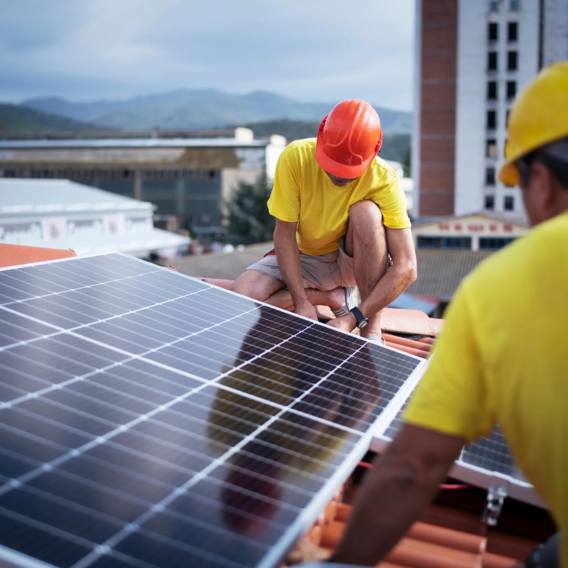 découvrez comment transférer un contrat de panneaux photovoltaïques en toute simplicité. notre guide vous accompagne étape par étape pour garantir une transition fluide et sans tracas. optimisez votre installation solaire avec des conseils pratiques et des informations essentielles.