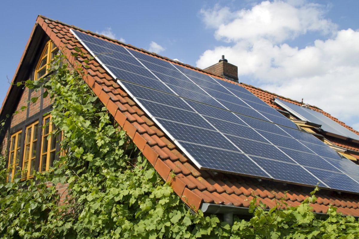 découvrez les différents types de panneaux photovoltaïques disponibles sur le marché, leurs caractéristiques, avantages et inconvénients. informez-vous sur les meilleures options pour optimiser votre production d'énergie solaire et réduire votre empreinte carbone.