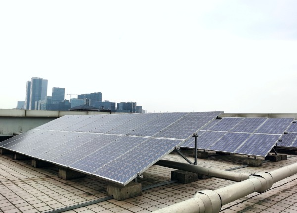 découvrez les différentes aides financières pour l'installation de panneaux photovoltaïques en france. profitez des subventions, crédits d'impôt et autres dispositifs pour réduire vos coûts et investir dans l'énergie renouvelable. transformez votre foyer en un espace éco-responsable tout en réalisant des économies sur votre facture d'électricité.