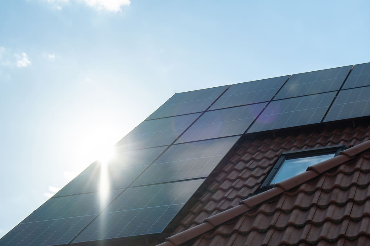 découvrez les diverses aides financières disponibles pour l'installation de panneaux photovoltaïques. optimisez votre transition énergétique et bénéficiez d'avantages pour réduire le coût de votre projet solaire.