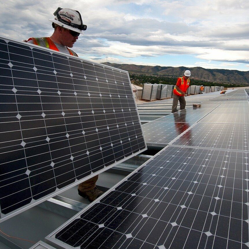 découvrez comment l'assurance habitation peut couvrir vos panneaux solaires. protégez votre investissement tout en bénéficiant de services adaptés à vos besoins énergétiques. informez-vous sur les options d'assurance pour assurer la sécurité de votre domicile et la performance de vos installations solaires.