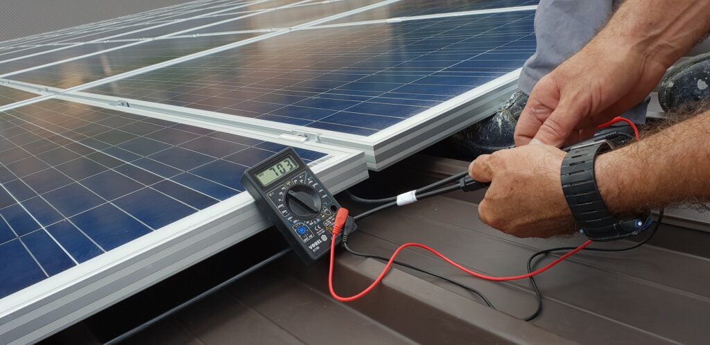 découvrez comment installer vous-même des panneaux photovoltaïques et réduire votre facture d'énergie. suivez nos conseils pratiques et astuces pour un projet diy réussi tout en contribuant à l'énergie verte.