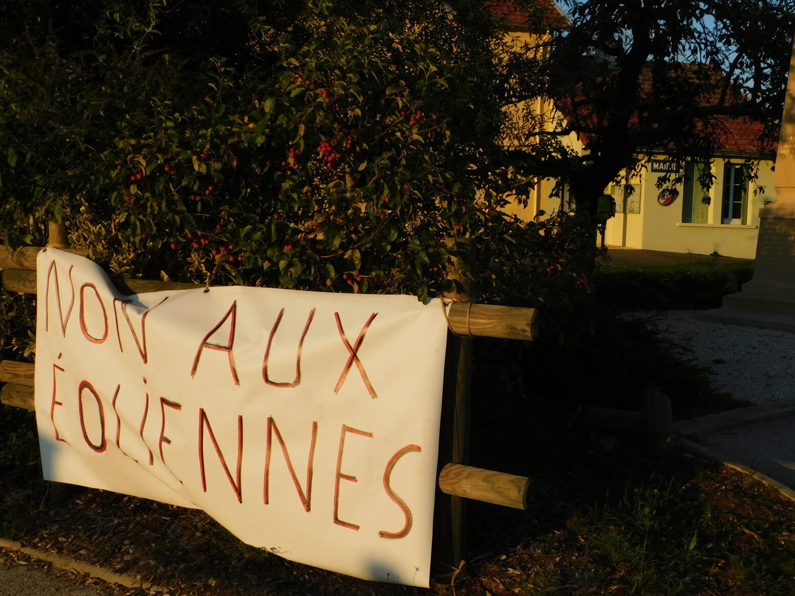 découvrez les solutions écologiques avec les panneaux photovoltaïques maif. profitez d'une énergie renouvelable fiable tout en réduisant votre empreinte carbone. adoptez une consommation responsable et économisez sur vos factures d'électricité grâce à l'expertise de la maif.