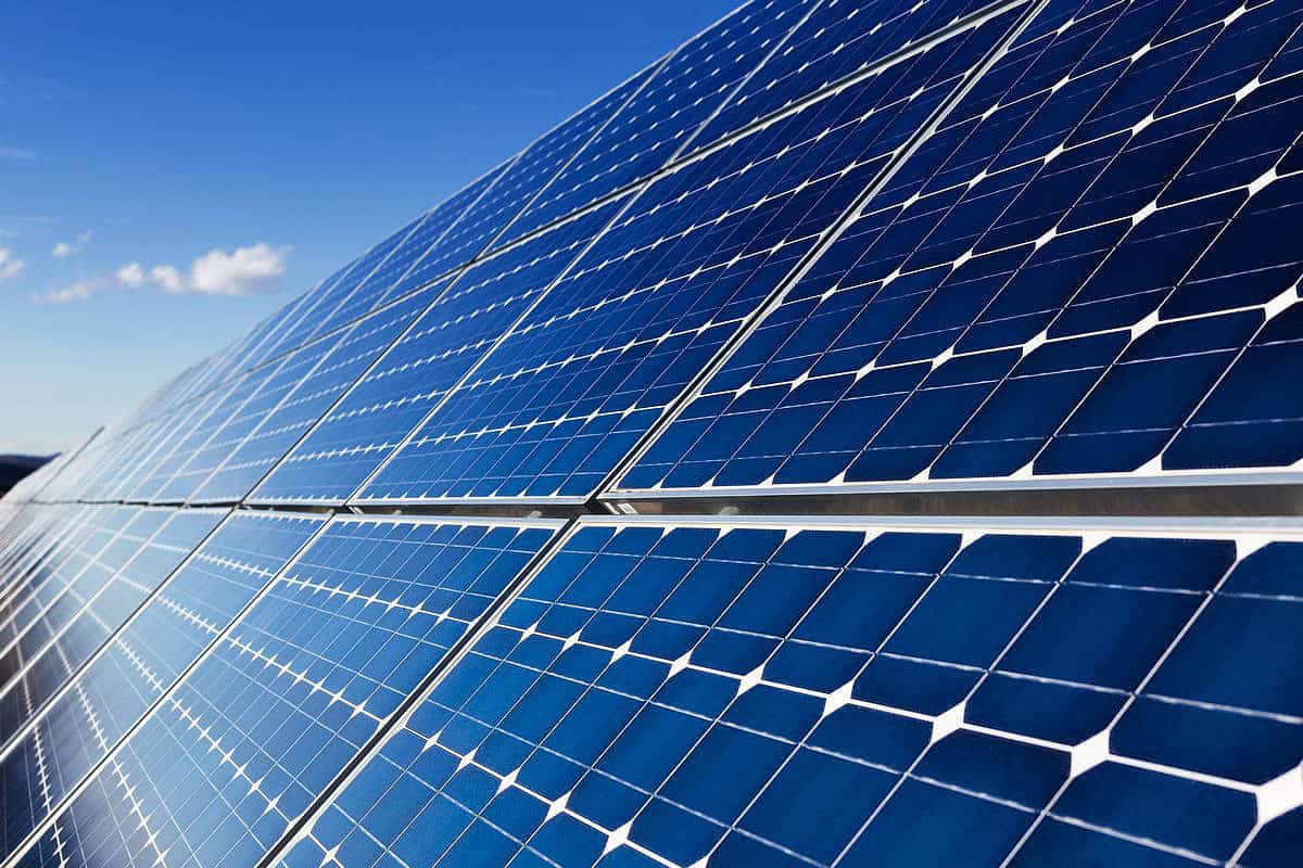 découvrez les avantages des panneaux photovoltaïques pour produire une énergie renouvelable et réduire votre facture d'électricité. informez-vous sur leur fonctionnement, leurs différents types et comment les installer chez vous pour un avenir plus durable.